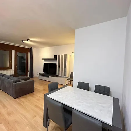 Clodia Skyline Апартаменты